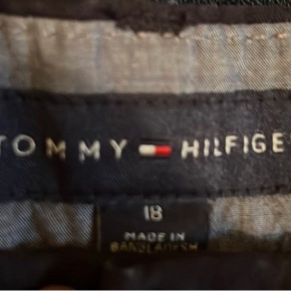 NWT Tommy Hilfiger sailboat print Bermuda Shorts - Picture 4 of 6